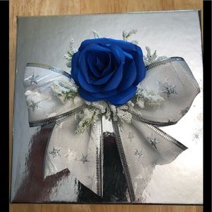 Shiny Blue Flower Box
